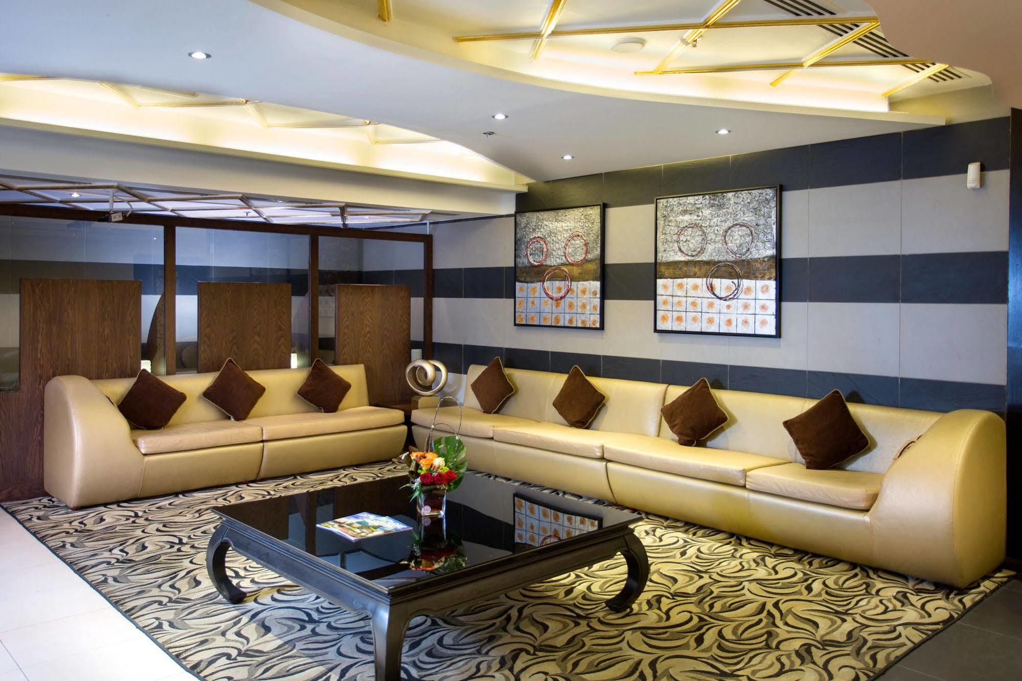 Al Waleed Holiday Homes Dubai Eksteriør bilde